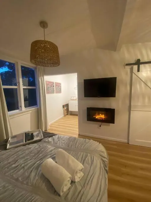 Waikanae Beach Escape - With Outdoor Bath! New Zealand